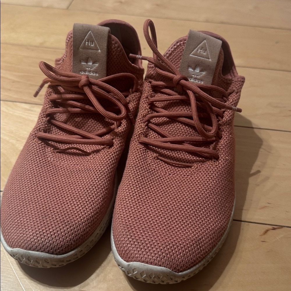 Adidas Pharrell Williams Sneakers in Rose